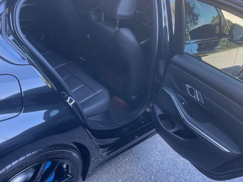 Used 2021 BMW 330i xDrive Sedan w/ M Sport Package image 12