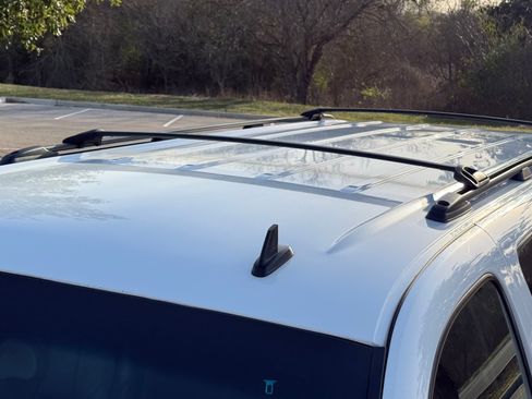 Used 2012 Chevrolet Suburban LT image 25