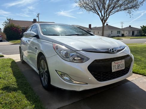 Used 2015 Hyundai Sonata Limited w/ Option Group 02 image 6