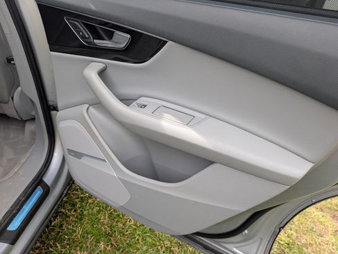 Used 2017 Audi Q7 3.0T Premium Plus image 14