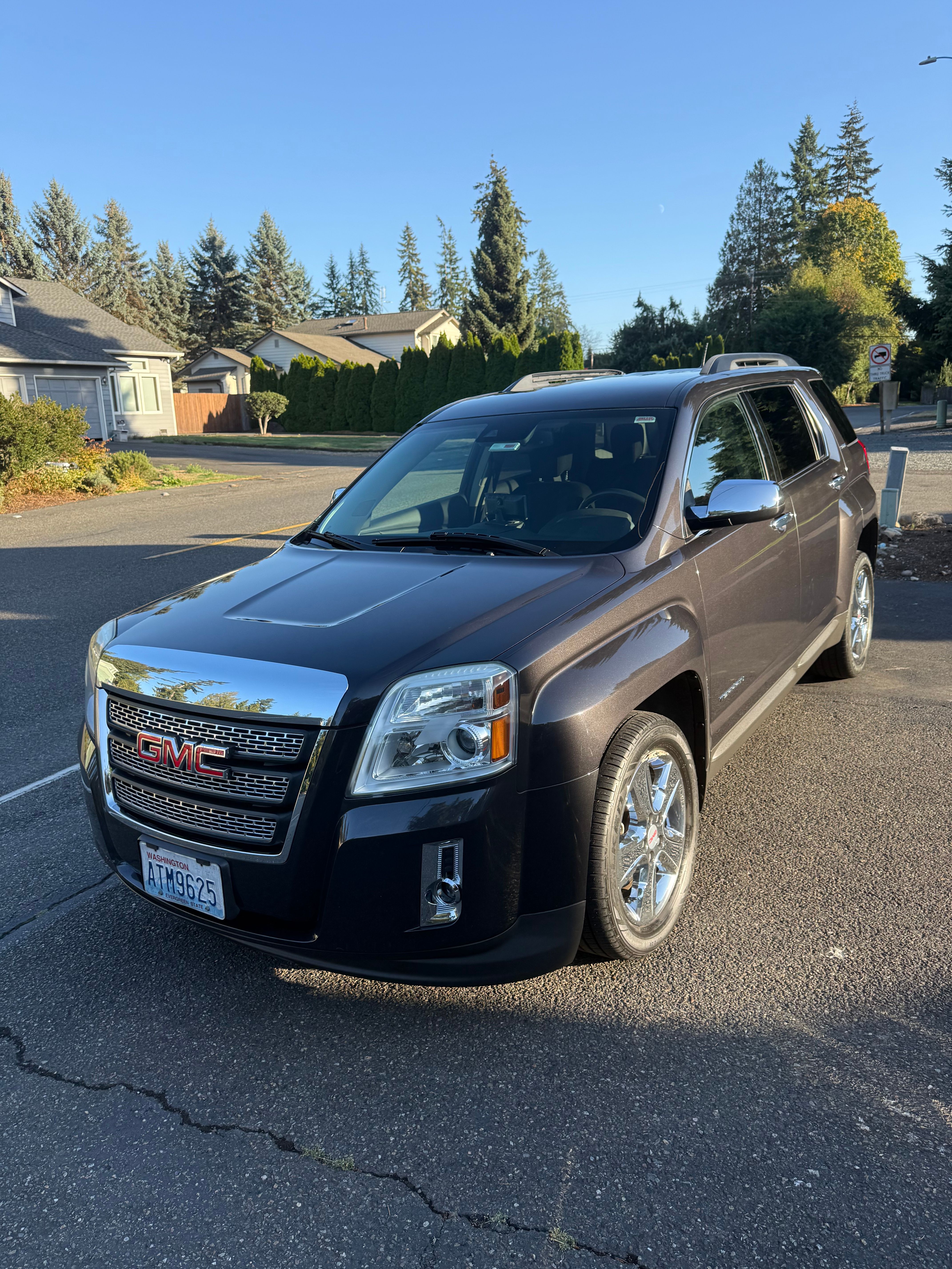 Used 2014 GMC Terrain SLE w/ Chrome Package AWD/4WD image 13