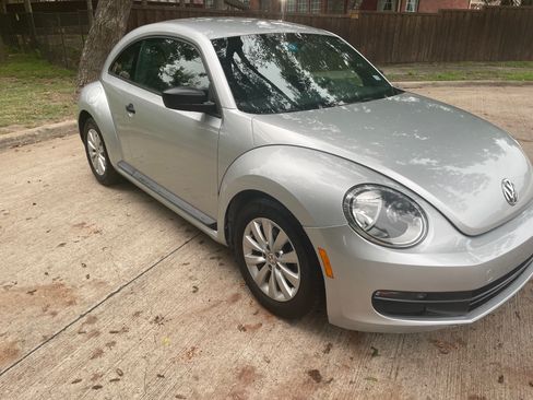 Used 2014 Volkswagen Beetle 1.8T image 6