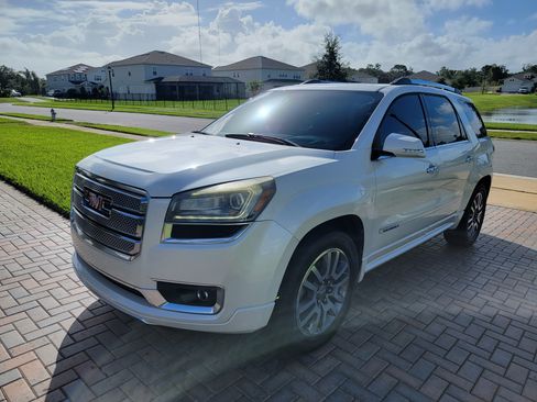 Used 2014 GMC Acadia Denali image 4