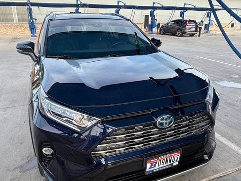 Used 2020 Toyota RAV4 XSE AWD/4WD image 11