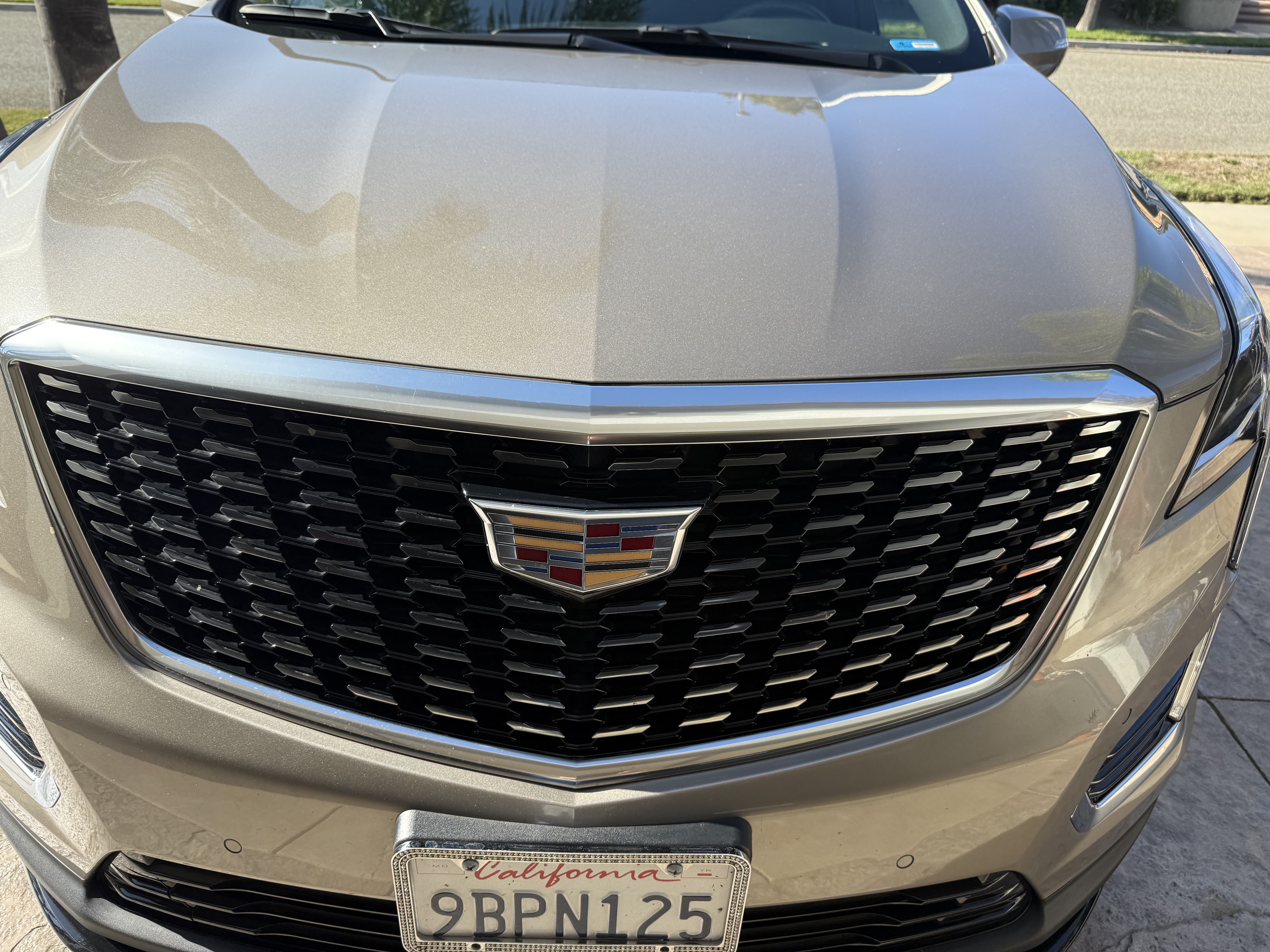 Used 2022 Cadillac XT5 Luxury FWD image 2