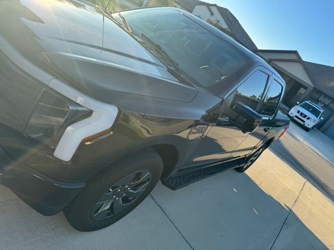 Used 2023 Ford F150 Lightning Lariat w/ Equipment Group 511A High image 12