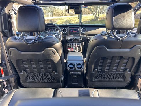 Used 2021 Jeep Wrangler Unlimited Rubicon 4xe w/ Steel Bumper Group image 16