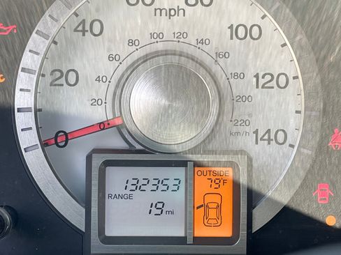 Used 2011 Honda Pilot EX image 1