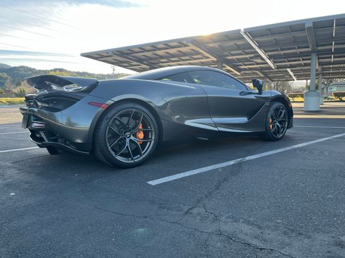 Used 2020 McLaren 720S image 8