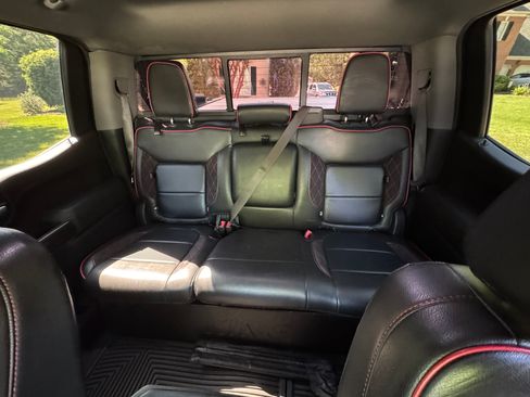 Used 2020 Chevrolet Silverado 1500 LT Trail Boss image 15