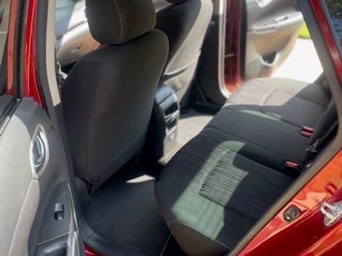 Used 2019 Nissan Sentra SV image 12