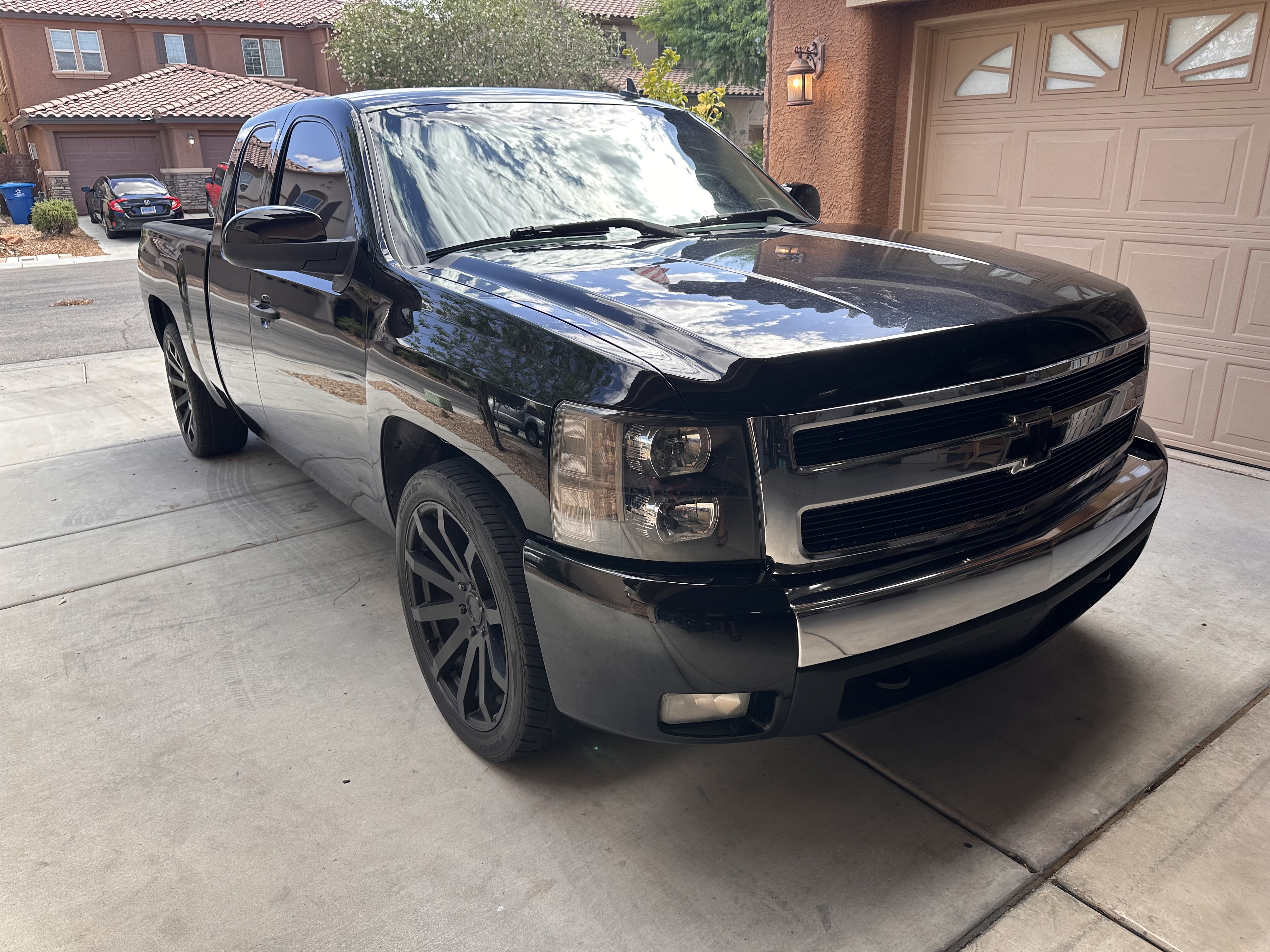 Used 2007 Chevrolet Silverado 1500 LT w/ Towing Package RWD image 8