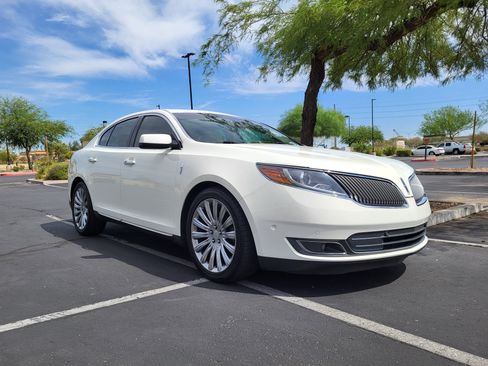 Used 2013 Lincoln MKS AWD image 1