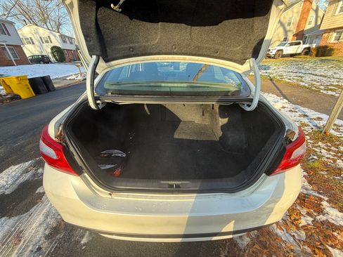 Used 2016 Nissan Altima 2.5 SV image 6