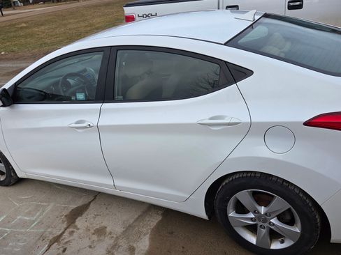 Used 2013 Hyundai Elantra GLS image 2