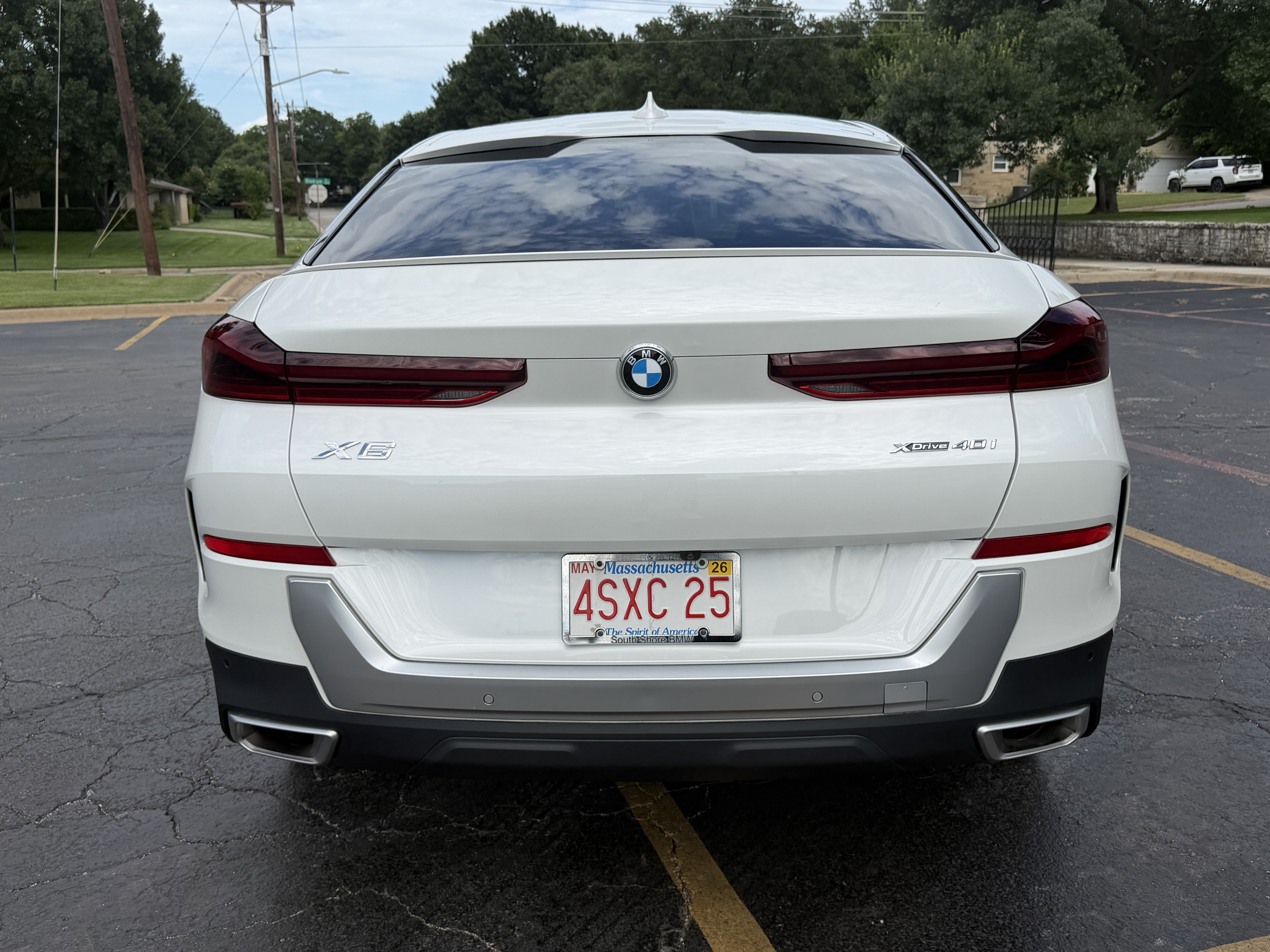 Used 2023 BMW X6 xDrive40i w/ Premium Package AWD/4WD image 9