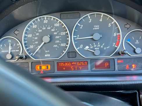 Used 2003 BMW 330Ci Convertible image 6