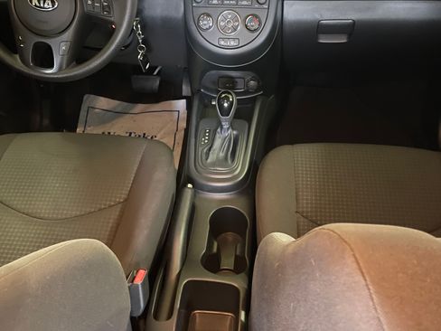 Used 2013 Kia Soul image 12