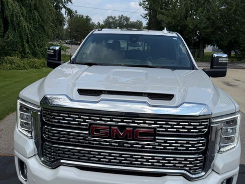 Used 2021 GMC Sierra 2500 Denali w/ Denali Ultimate Package AWD/4WD image 8
