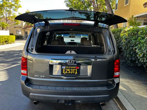 Used 2010 Honda Pilot EX-L image 16