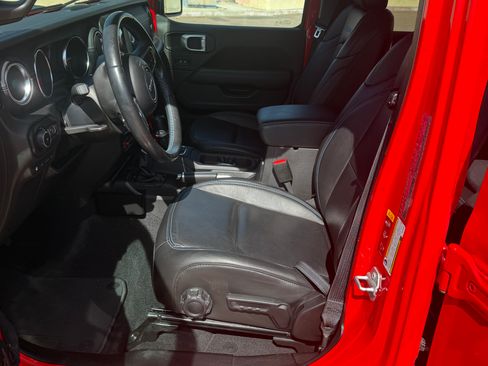 Used 2022 Jeep Wrangler Unlimited Rubicon 4xe image 10