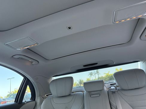 Used 2016 Mercedes-Benz S 550 Sedan image 24