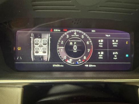 Used 2018 Land Rover Range Rover Sport Supercharged AWD/4WD image 5