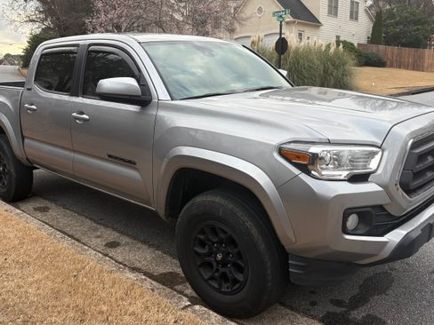 Used 2021 Toyota Tacoma SR5 image 5