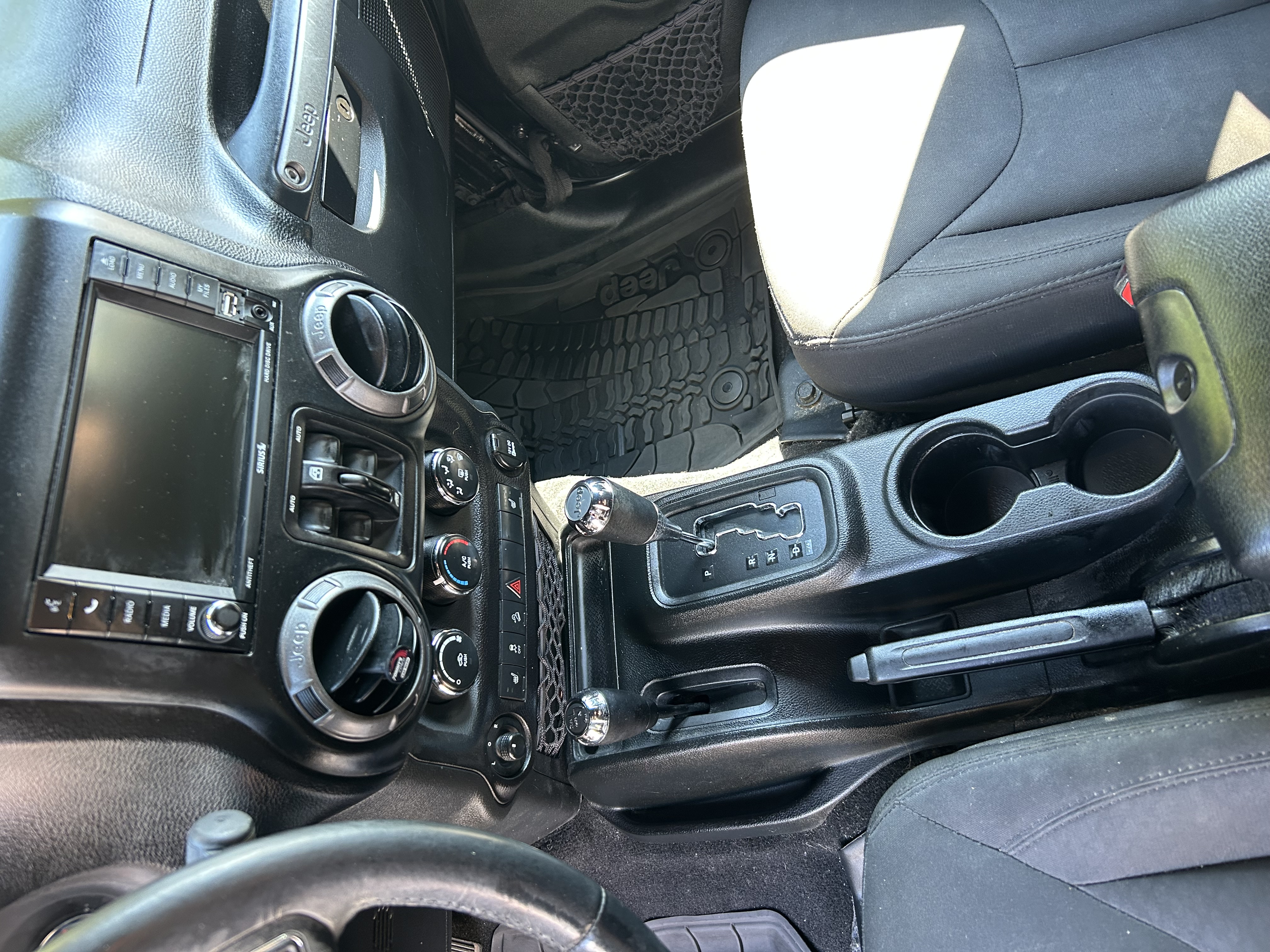 Used 2018 Jeep Wrangler Unlimited Sport S AWD/4WD image 10
