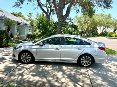 Used 2015 Hyundai Sonata Sport w/ Cargo Package FWD image 5