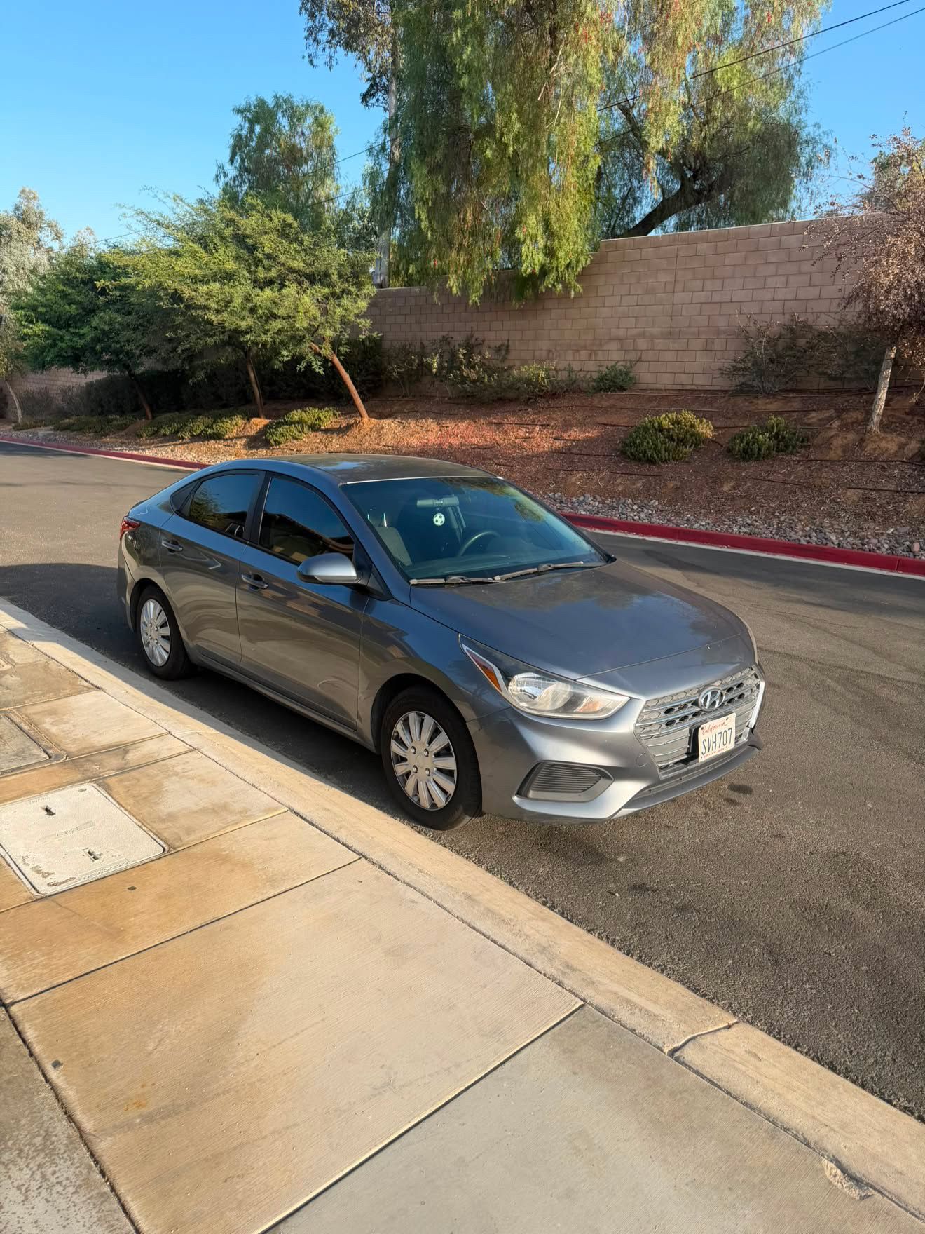 Used 2019 Hyundai Accent SE FWD image 1