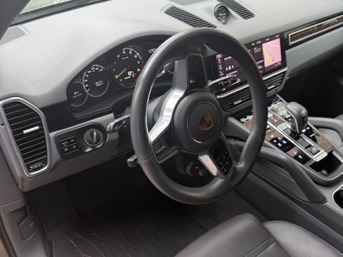 Used 2020 Porsche Cayenne E-Hybrid AWD/4WD image 6