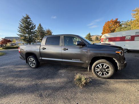 Used 2020 Toyota Tundra SR5 image 15