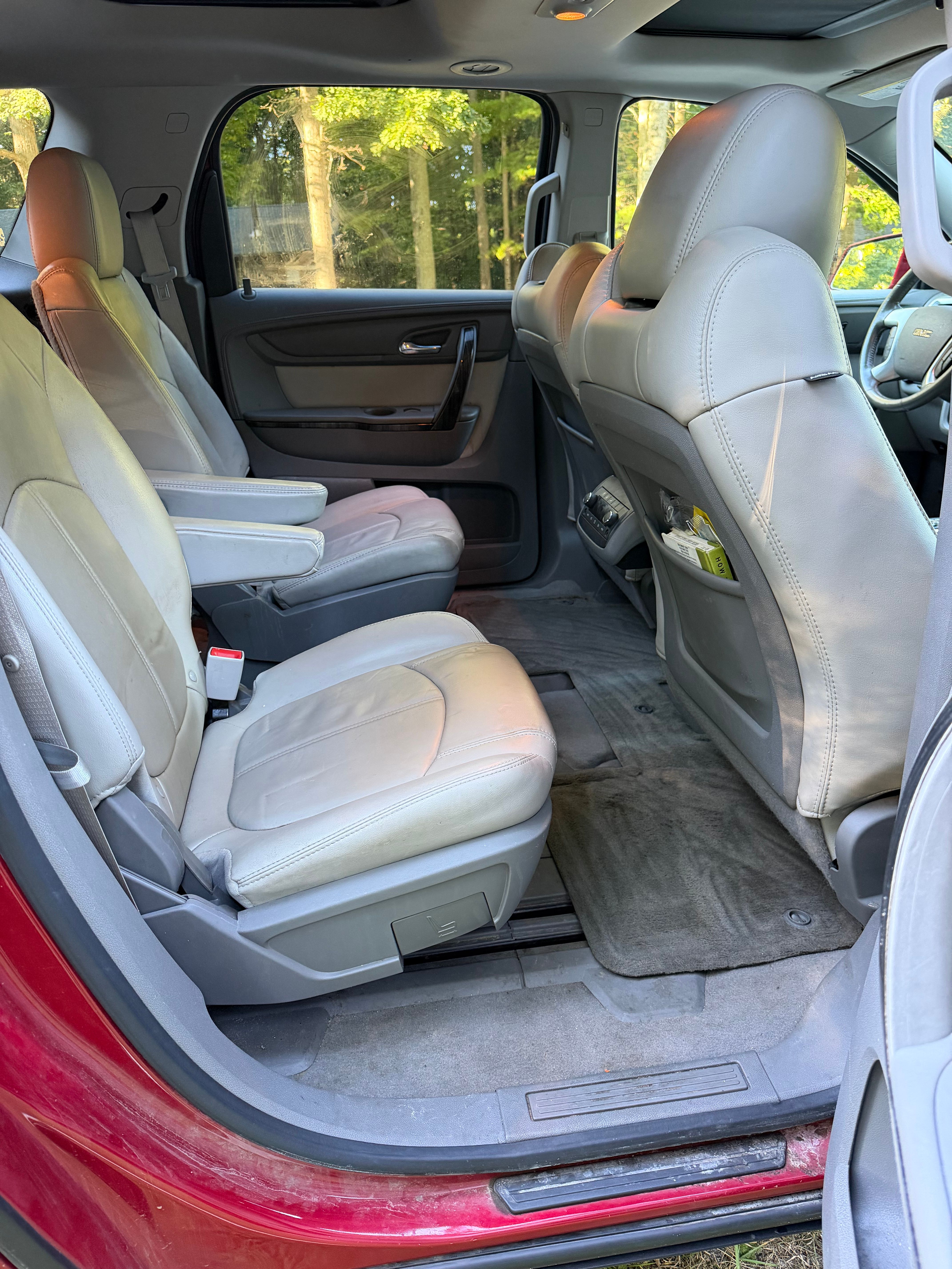 Used 2014 GMC Acadia SLT AWD/4WD image 12