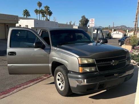 Used 2007 Chevrolet Silverado 1500 W/T image 2