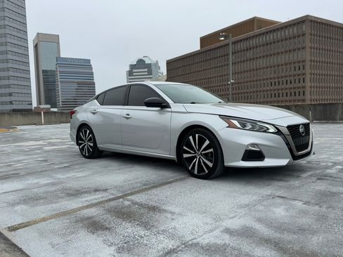 Used 2020 Nissan Altima 2.5 SR image 6