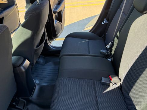 Used 2018 Honda Fit LX image 17