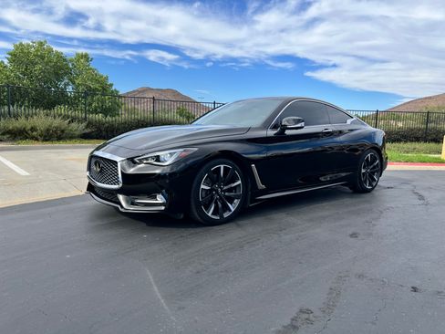 Used 2021 INFINITI Q60 3.0t Luxe RWD image 2