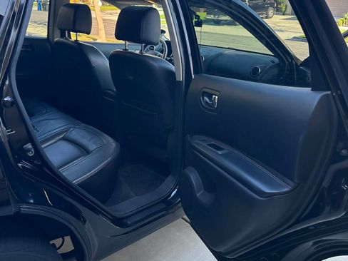 Used 2010 Nissan Rogue SL w/ Leather Pkg image 13