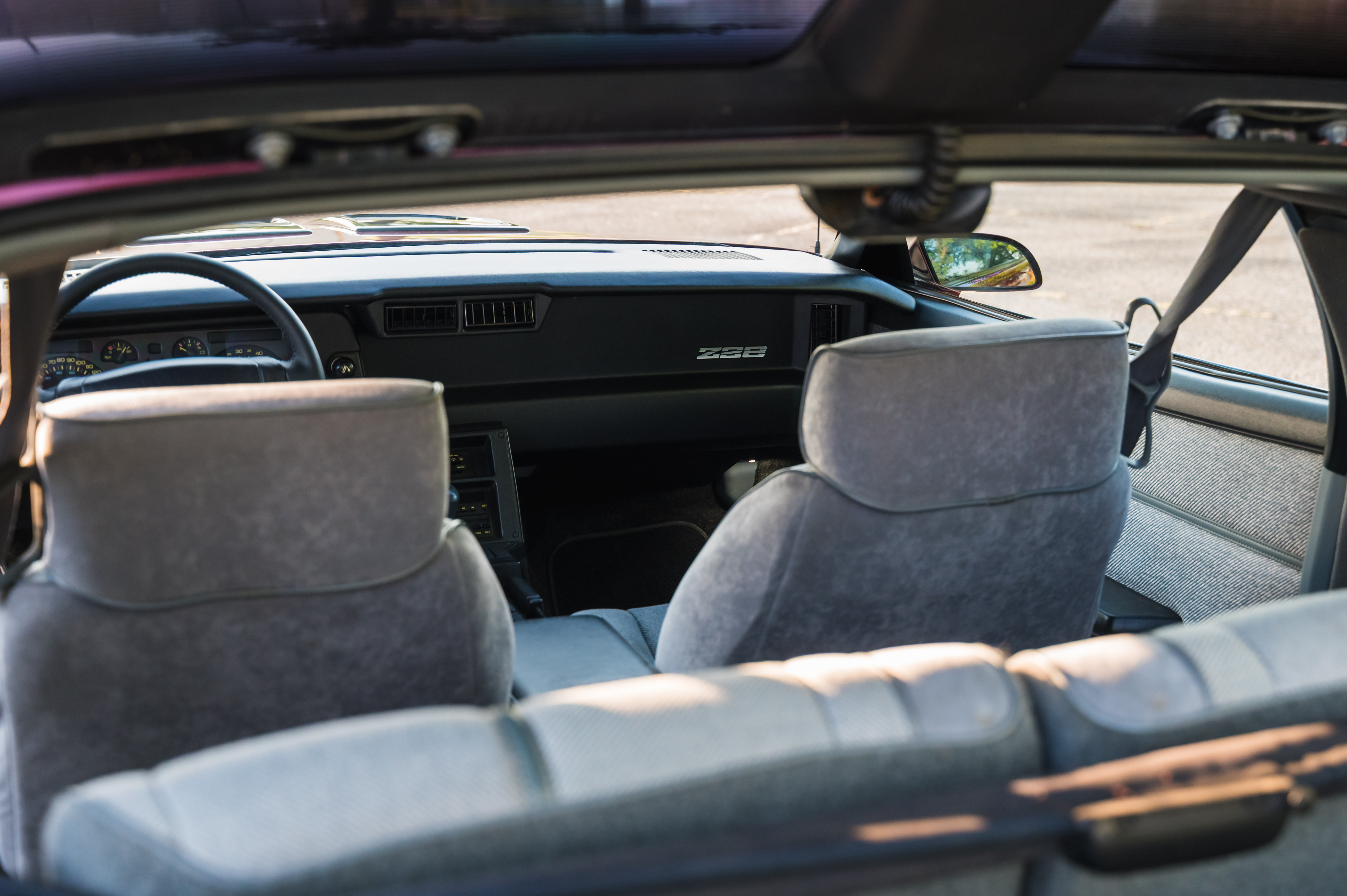 Used 1992 Chevrolet Camaro RS RWD image 14