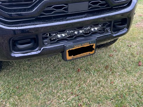 Used 2025 RAM 2500 Laramie image 9