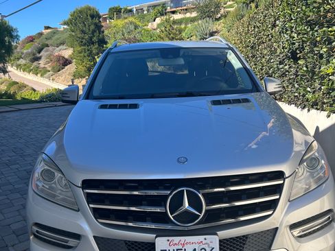 Used 2013 Mercedes-Benz ML 350 4MATIC image 4