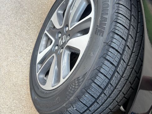 Used 2014 Honda Odyssey Touring Elite image 9