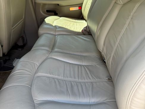 Used 2002 Chevrolet Tahoe LT RWD image 24