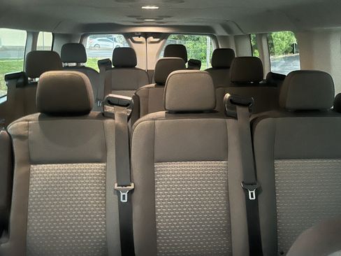 Used 2022 Ford Transit 350 XLT image 4