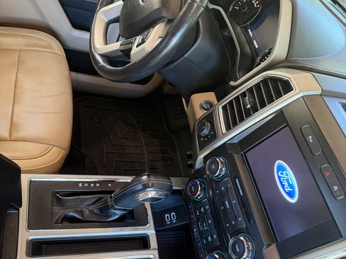 Used 2017 Ford F150 Lariat AWD/4WD image 12