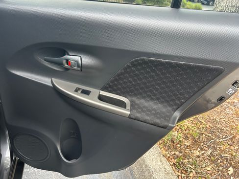 Used 2012 Scion xD FWD image 17