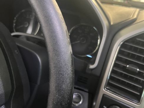 Used 2019 Ford F150 Lariat w/ Equipment Group 502A Luxury AWD/4WD image 8