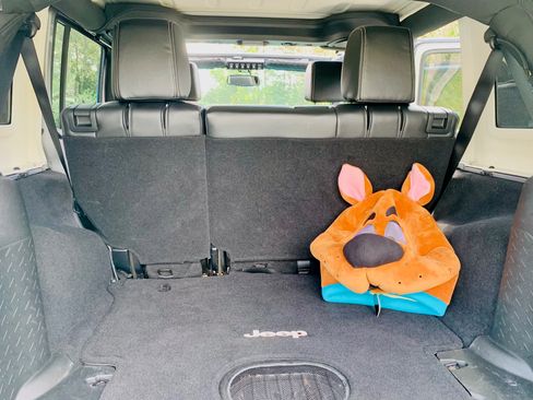 Used 2016 Jeep Wrangler Unlimited Sport w/ Quick Order Package 24S image 13