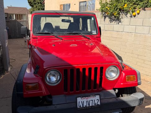Used 1997 Jeep Wrangler Sport image 2